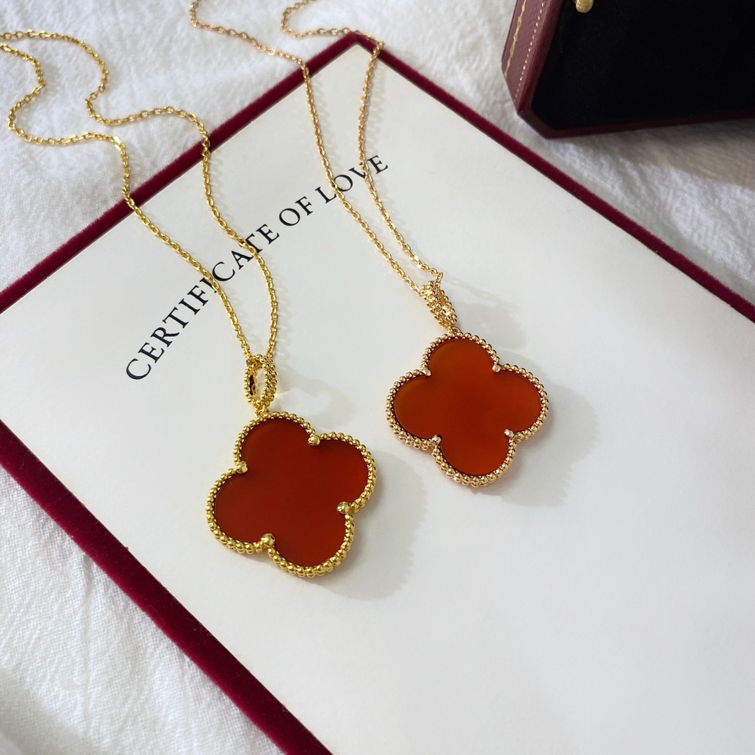 Van Cleef & Arpels Magic Alhambra Carnelian Necklace, Large Model, Diameter 2.5cm - SUPER-MIRROR