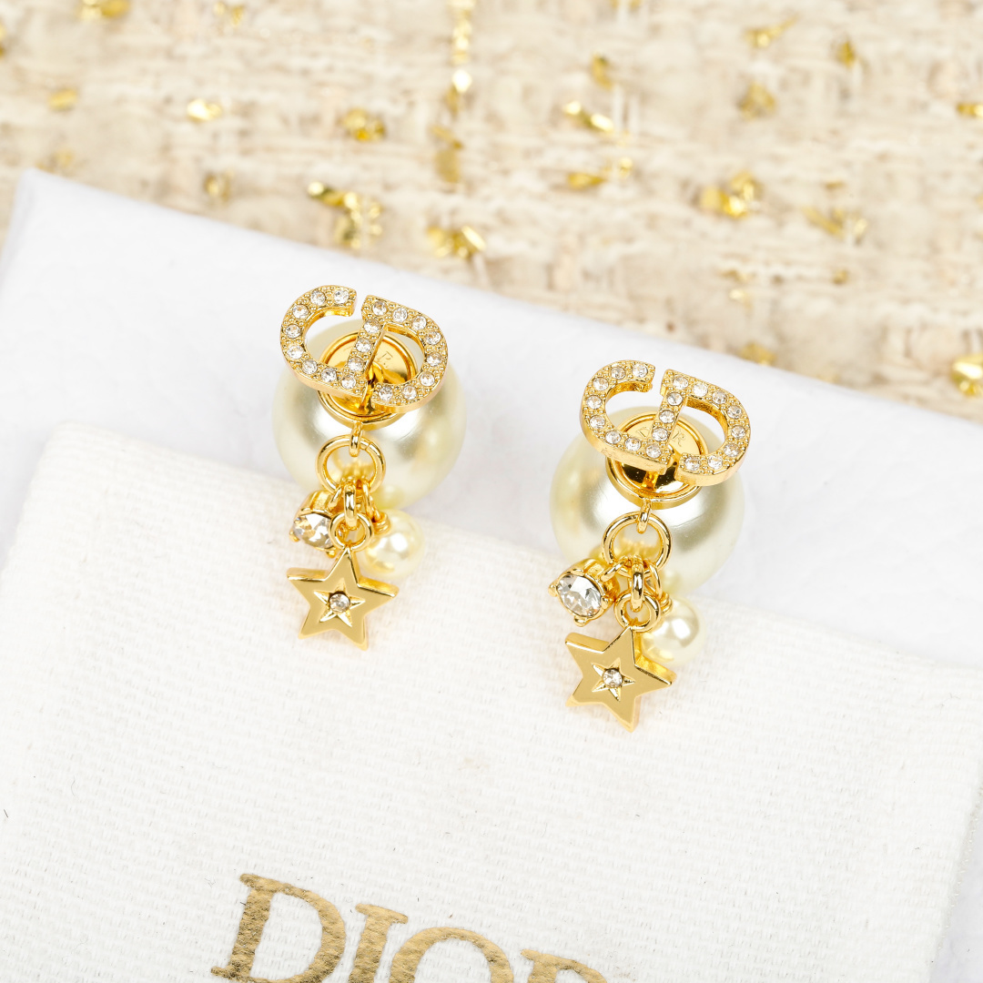 Dior CD Five-Pointed Star Large Pearl Diamond Stud Earrings. - PONI