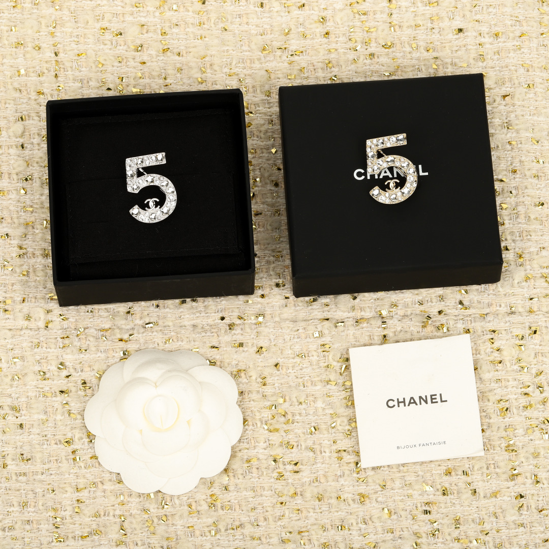 Chanel Five-Pointed Star "5" Brooches