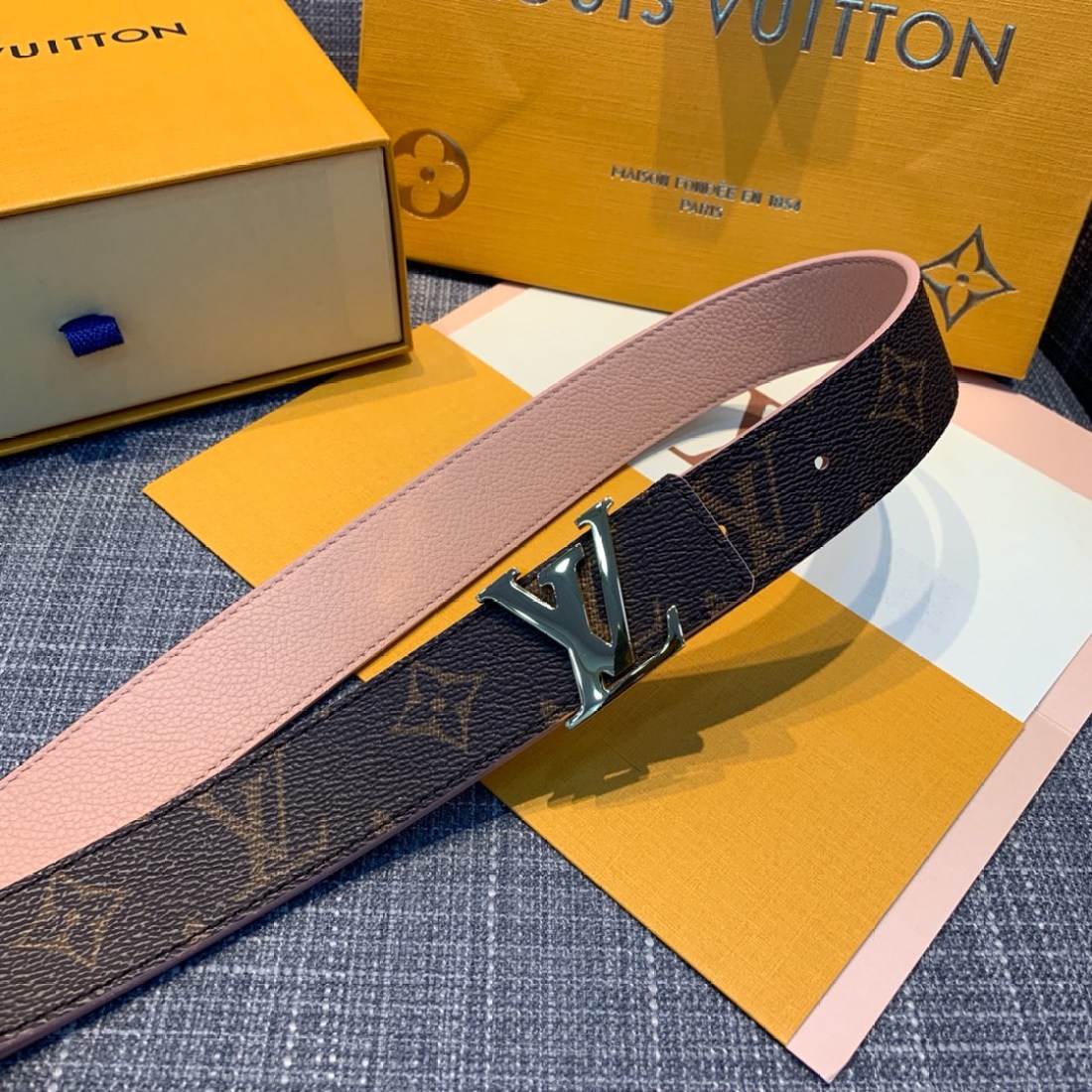Lv Litchi Pattern Women's Belt 30MM - Ultra-Collection