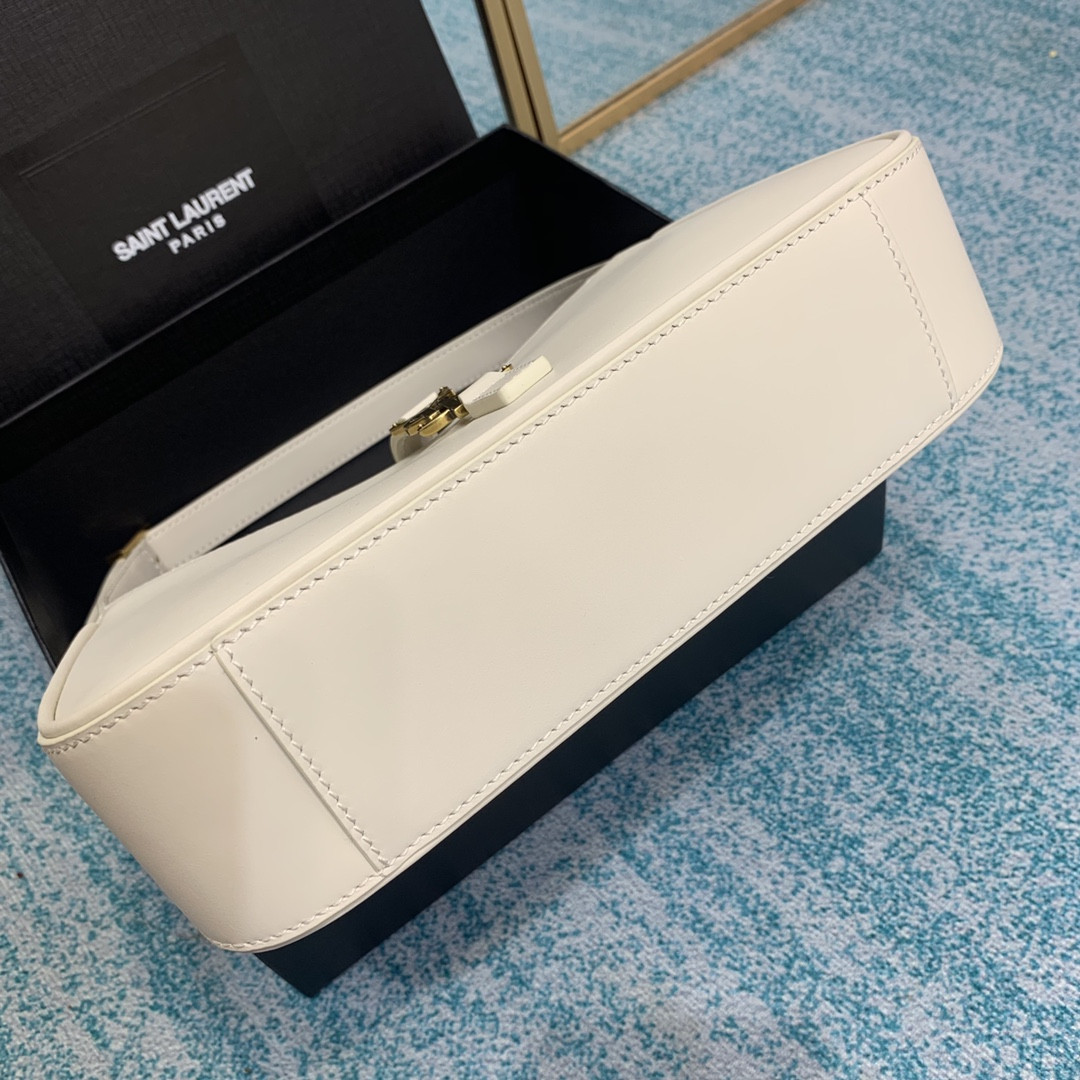 YSL LE 5 À 7 IN SMOOTH LEATHER BLANC VINTAGE 23 X 16 X 6.5 CM - Image 9