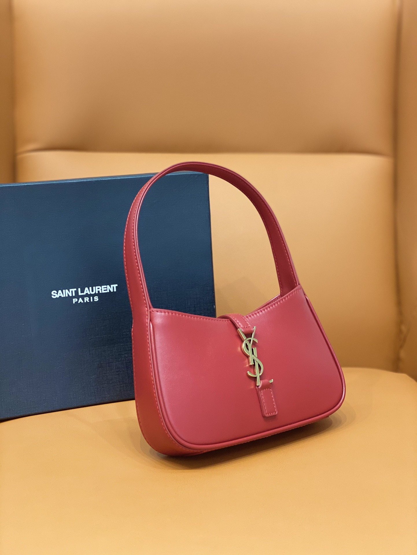 YSL MINI LE 5 À 7 IN SMOOTH LEATHER Red 19 X 11.5 X 4.5 CM - Image 3