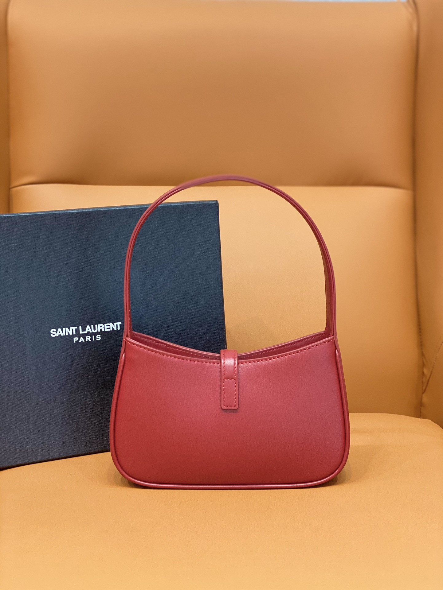 YSL MINI LE 5 À 7 IN SMOOTH LEATHER Red 19 X 11.5 X 4.5 CM - Image 4