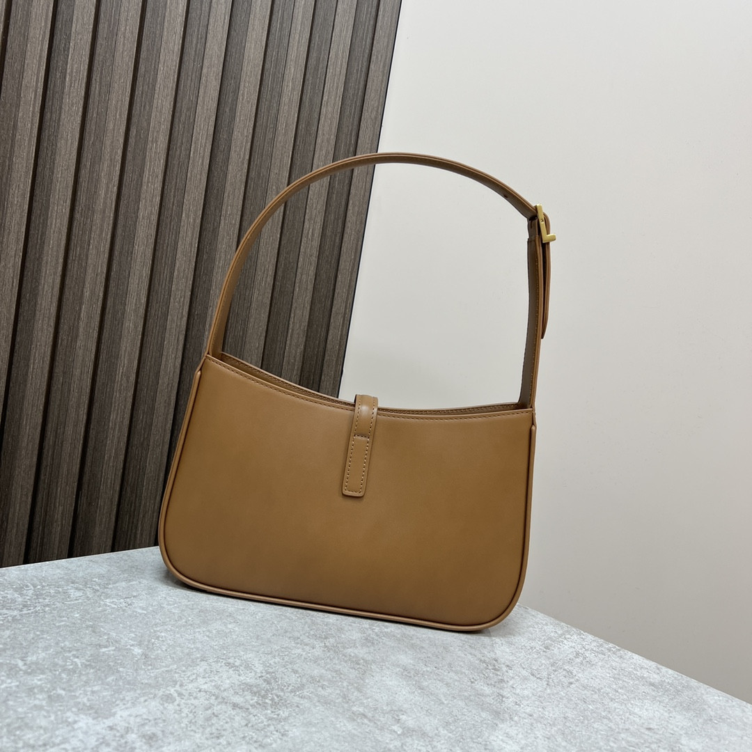 YSL LE 5 À 7 IN SMOOTH LEATHER COFFEE 9 X 6.3 X 2.5 INCHES - Image 4