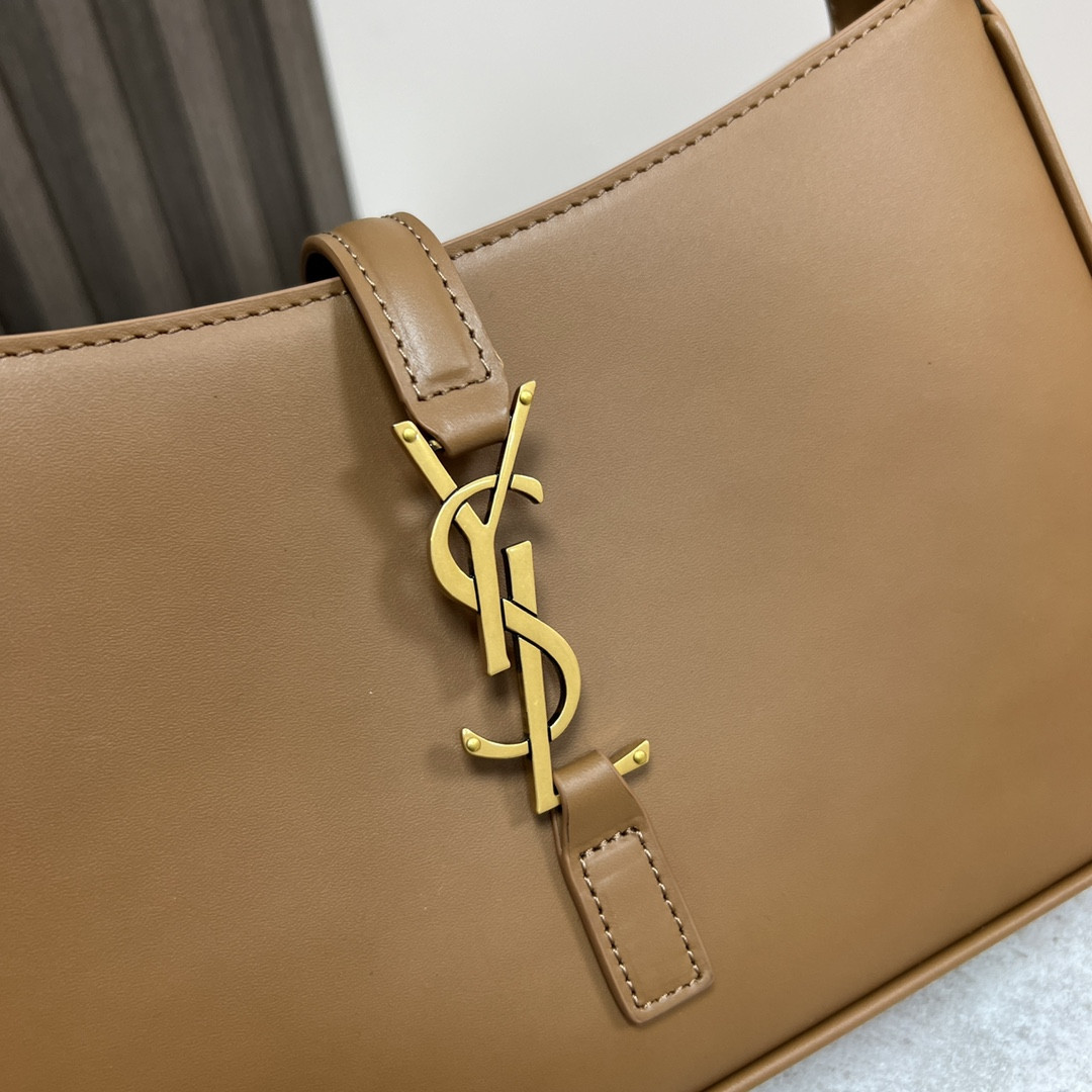 YSL LE 5 À 7 IN SMOOTH LEATHER COFFEE 9 X 6.3 X 2.5 INCHES - Image 7