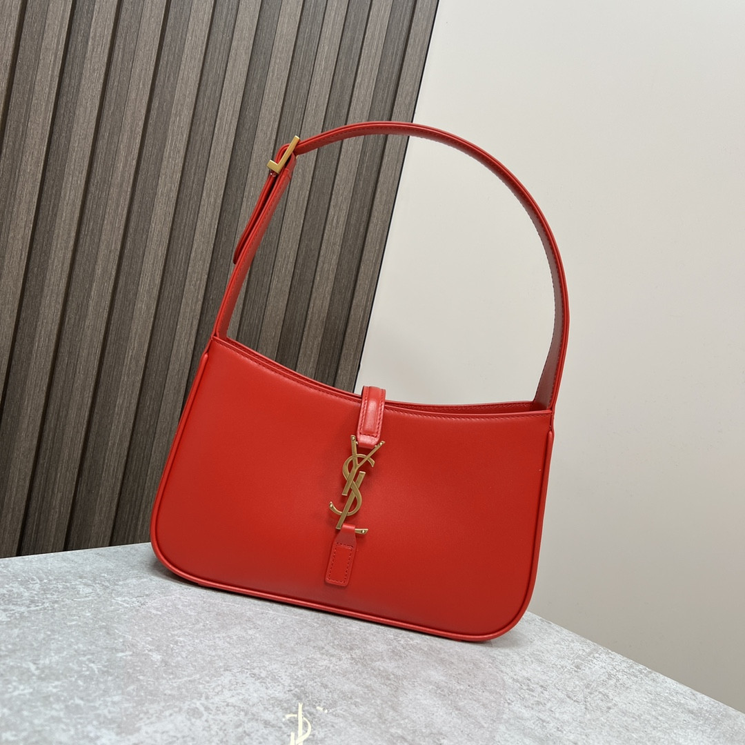 YSL LE 5 À 7 IN SMOOTH LEATHER SHINY RED 9 X 6.3 X 2.5 INCHES - Image 2
