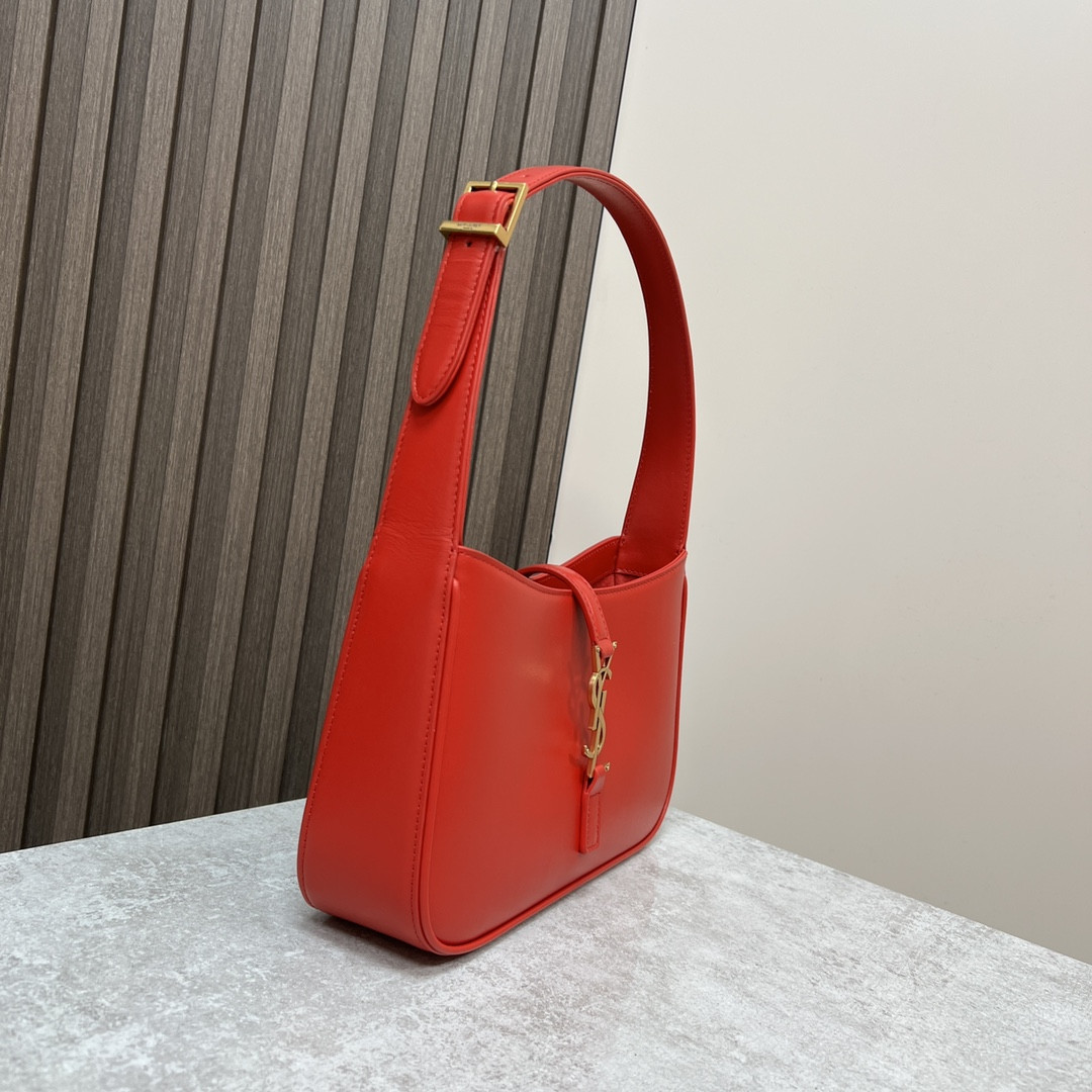 YSL LE 5 À 7 IN SMOOTH LEATHER SHINY RED 9 X 6.3 X 2.5 INCHES - Image 3