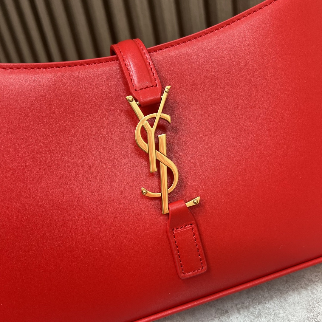YSL LE 5 À 7 IN SMOOTH LEATHER SHINY RED 9 X 6.3 X 2.5 INCHES - Image 7
