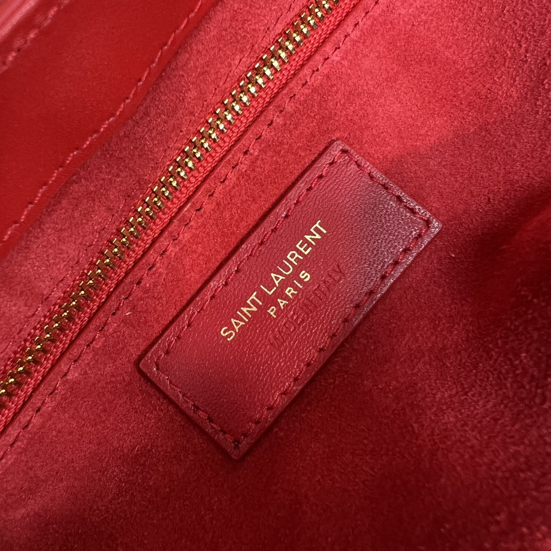 YSL LE 5 À 7 IN SMOOTH LEATHER SHINY RED 9 X 6.3 X 2.5 INCHES - Image 10