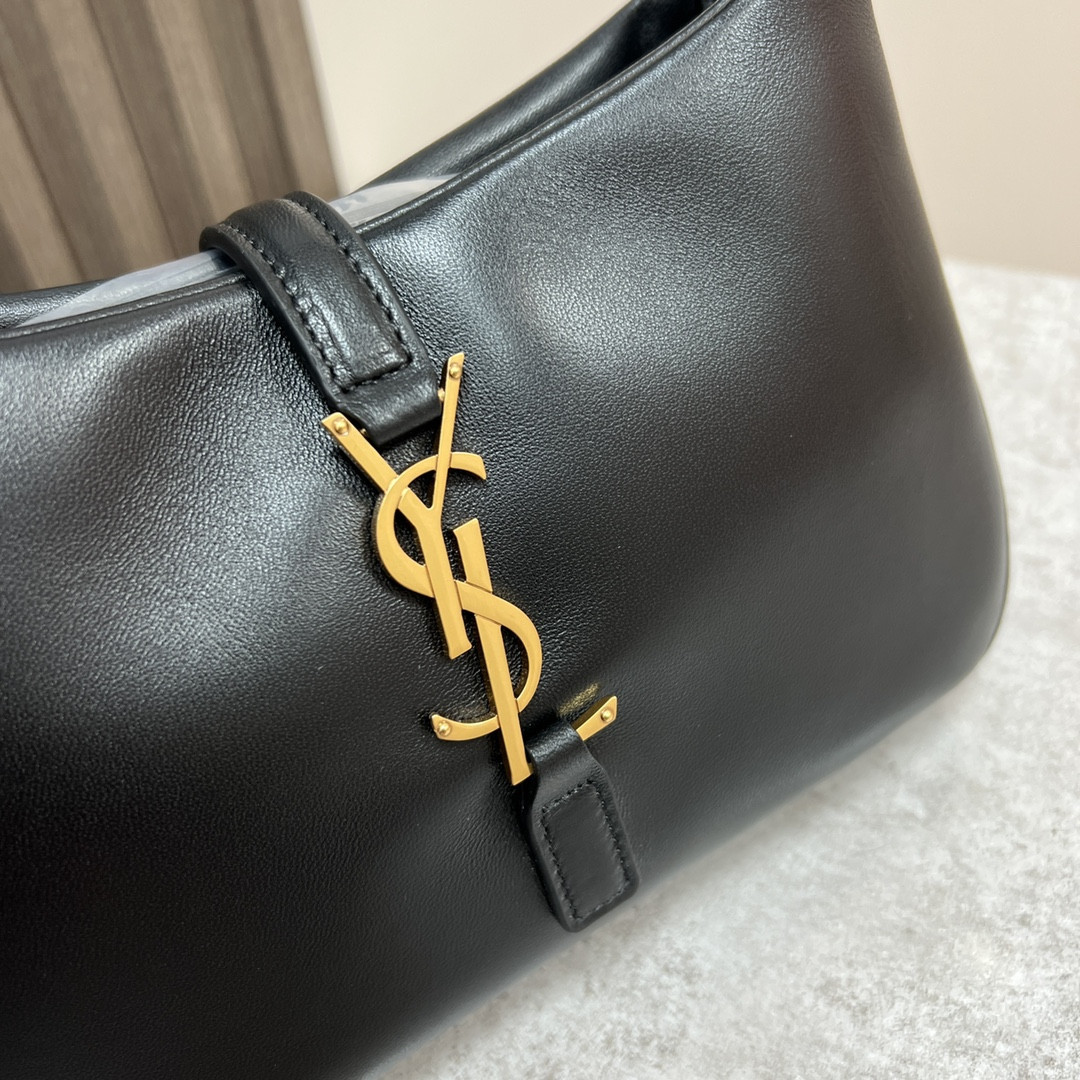 YSL LE 5 À 7 IN SMOOTH LAMBSKIN black 9 X 6.3 X 2.5 INCHES - Image 7