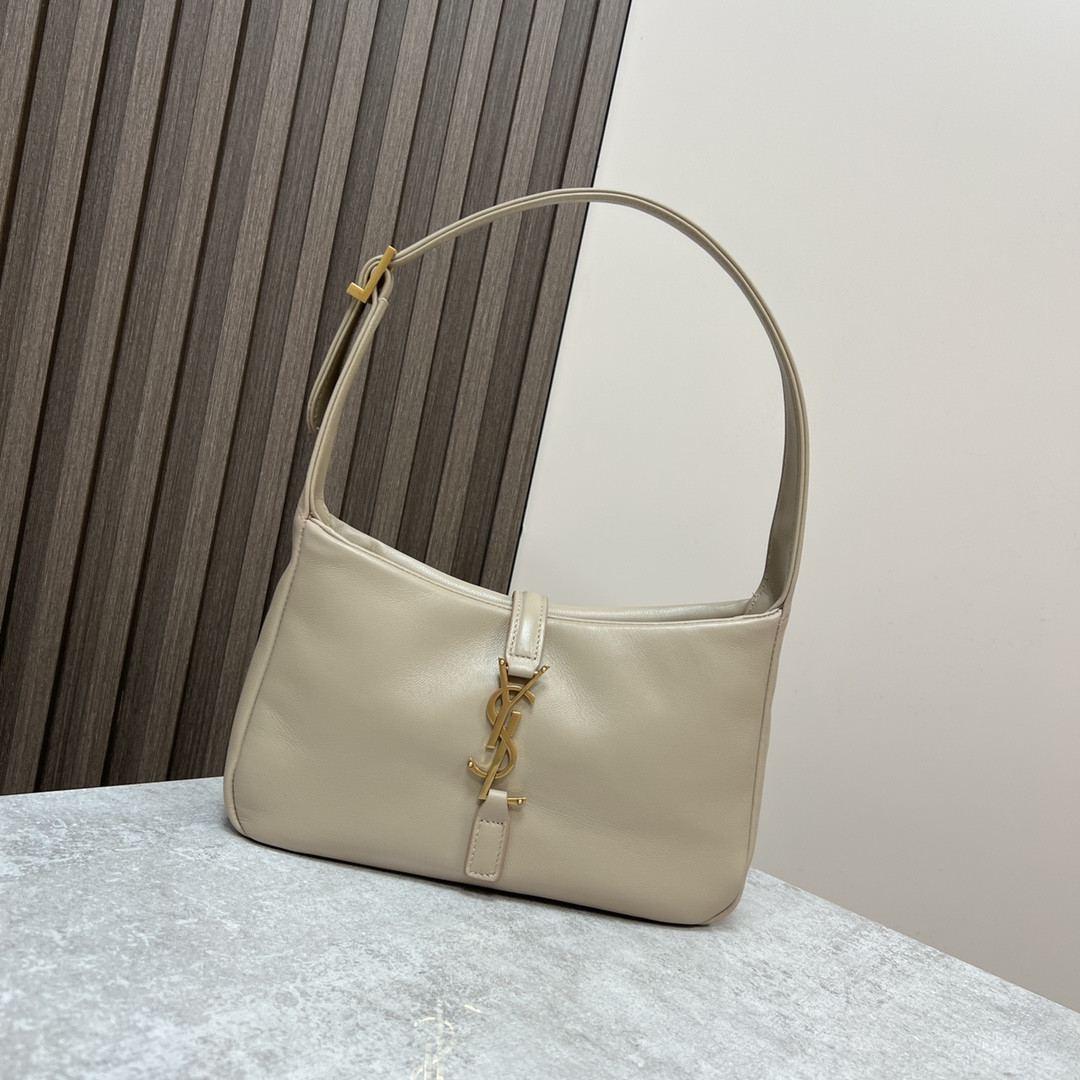YSL LE 5 À 7 IN SMOOTH LAMBSKIN white 9 X 6.3 X 2.5 INCHES - Image 2
