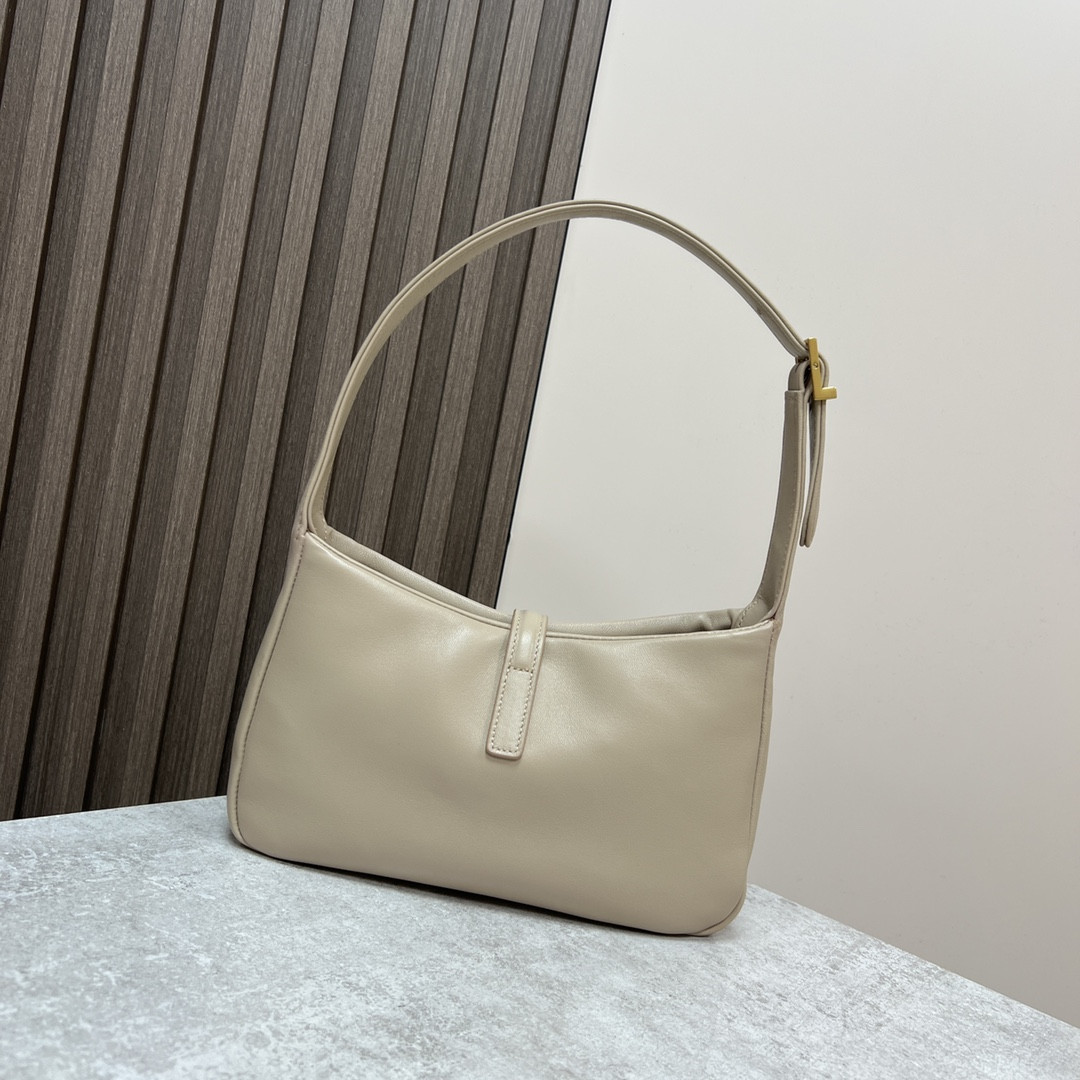 YSL LE 5 À 7 IN SMOOTH LAMBSKIN white 9 X 6.3 X 2.5 INCHES - Image 4