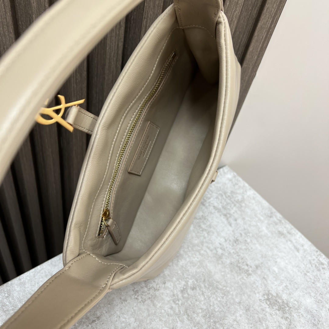 YSL LE 5 À 7 IN SMOOTH LAMBSKIN white 9 X 6.3 X 2.5 INCHES - Image 9