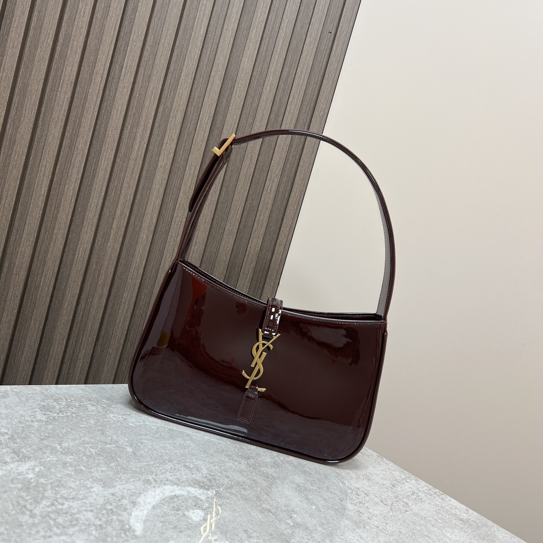 YSL LE 5 À 7 IN PATENT LEATHER RED 9 X 6.3 X 2.5 INCHES
