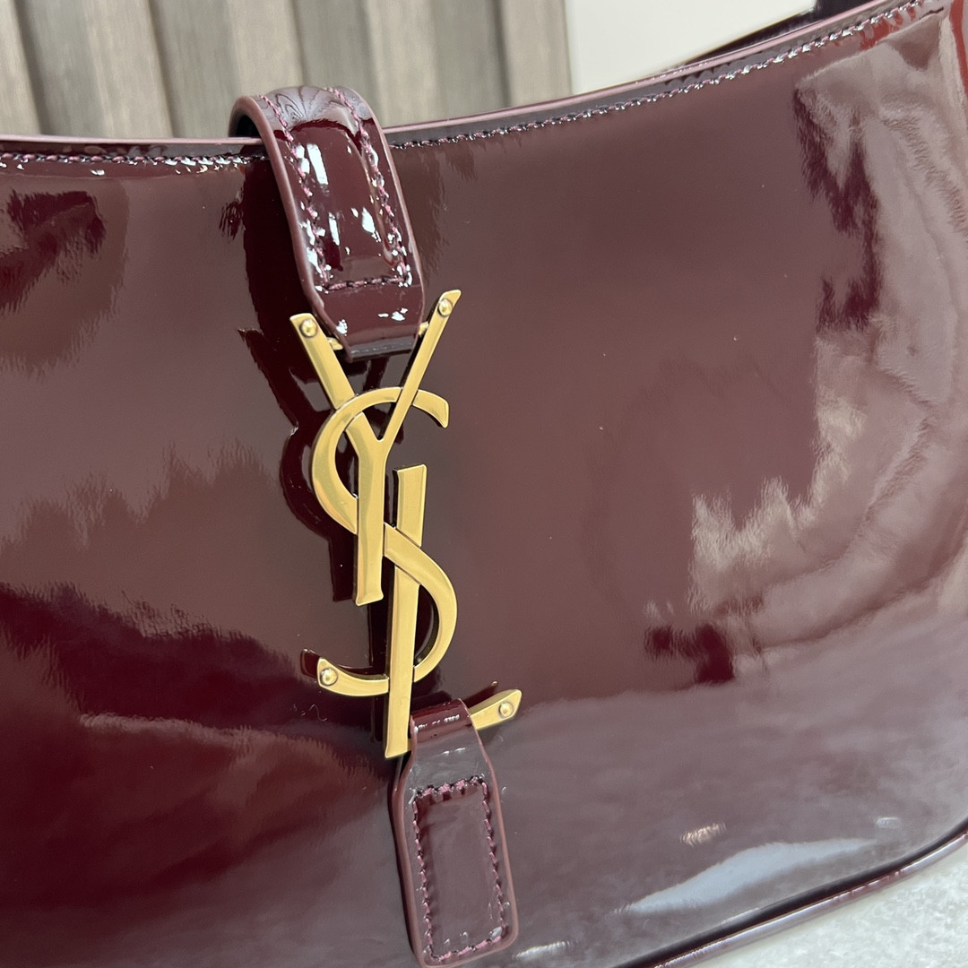 YSL LE 5 À 7 IN PATENT LEATHER RED 9 X 6.3 X 2.5 INCHES - Image 6