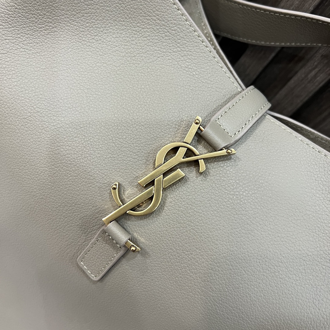 YSL LE 5 À 7 SUPPLE LARGE IN SMOOTH LEATHER LIGHT GRAY 11.8" X 11" X 4.3" - Image 6