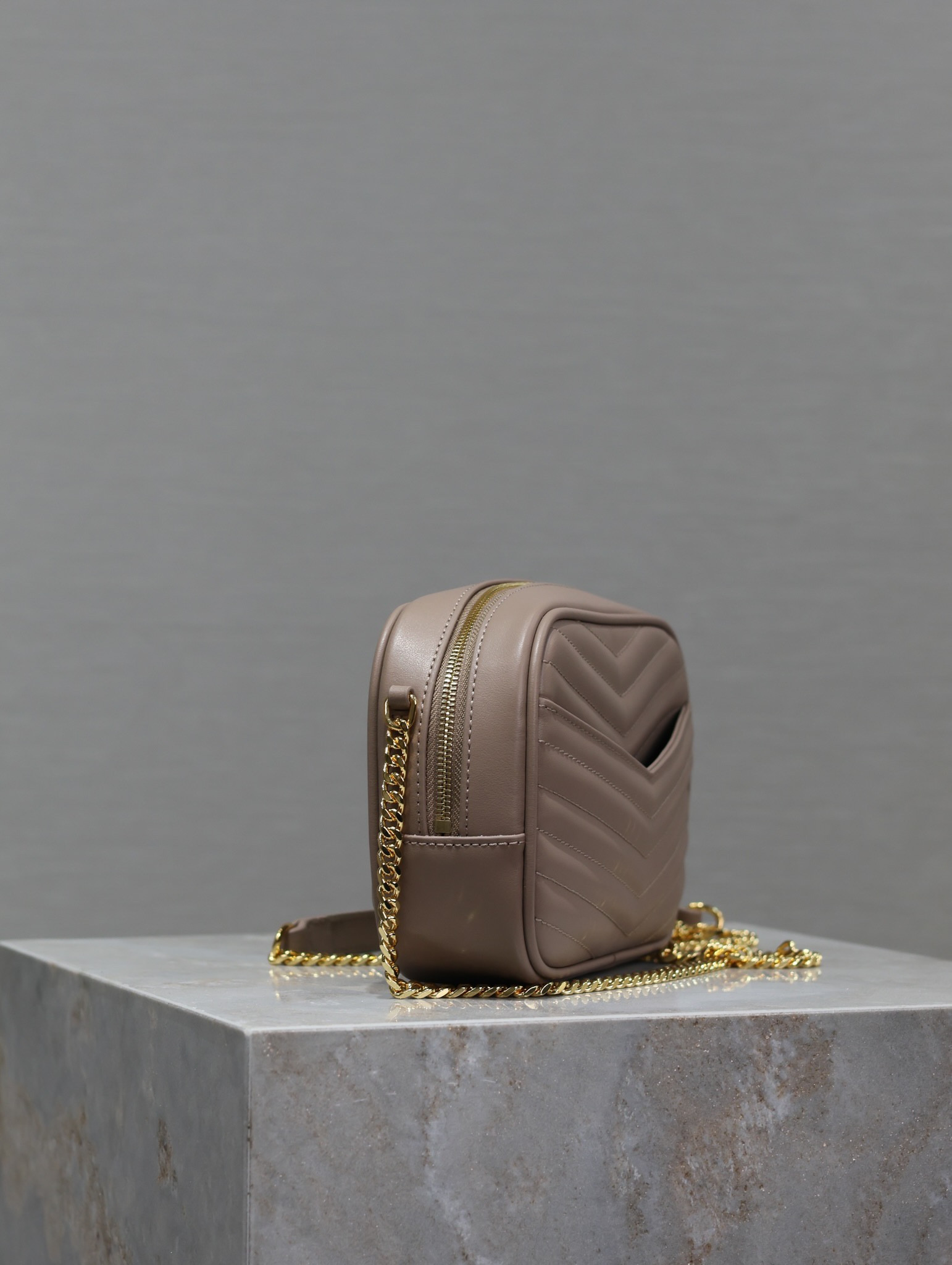 YSL MINI LOU IN QUILTED LEATHER 7.5 X 4.1 X 2 INCHES #9 - Image 9