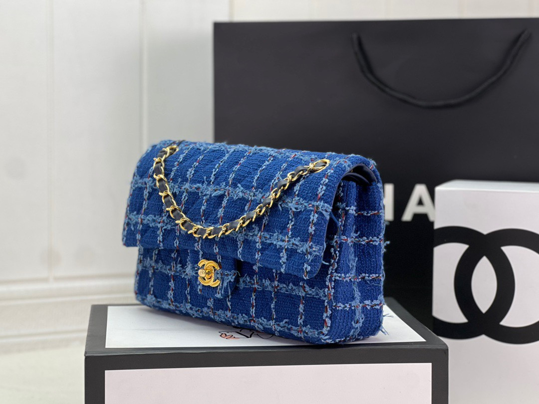 CHANEL CLASSIC 11.12 HANDBAG Tweed Gold-Tone Metal 6 * 9.9 * 2.5 in #4 - Image 3