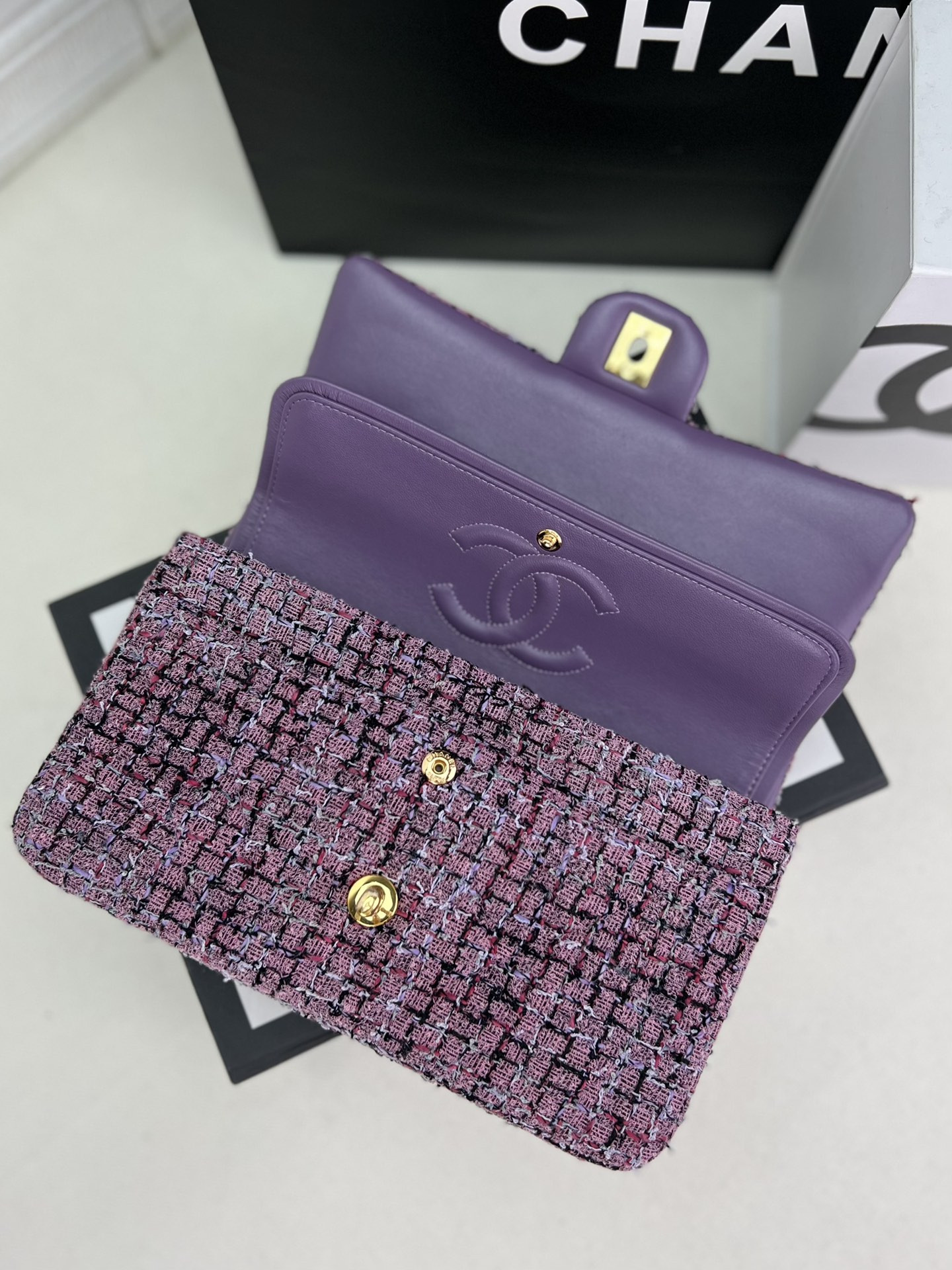 CHANEL CLASSIC 11.12 HANDBAG Tweed Gold-Tone Metal 6 * 9.9 * 2.5 in #7 - Image 7