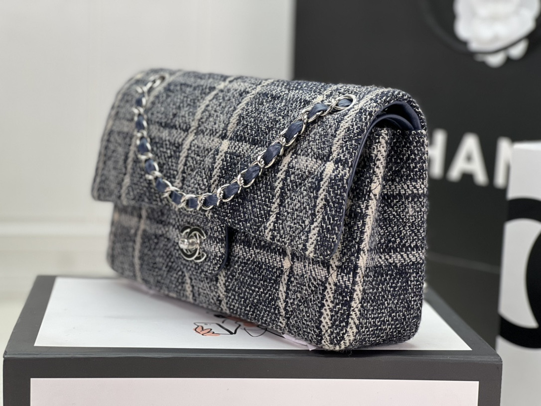 CHANEL CLASSIC 11.12 HANDBAG Tweed Silver-Tone Metal 6 * 9.9 * 2.5 in #2 - Image 3