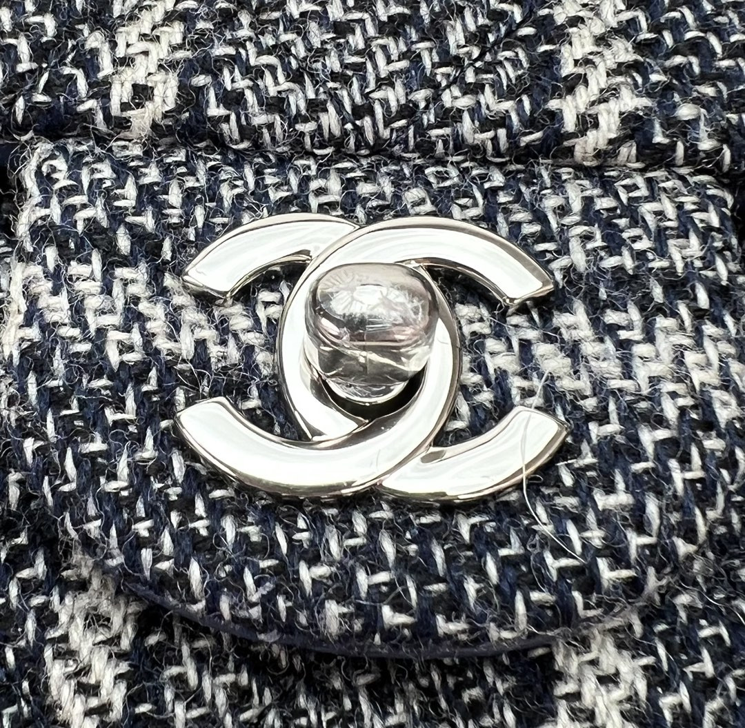 CHANEL CLASSIC 11.12 HANDBAG Tweed Silver-Tone Metal 6 * 9.9 * 2.5 in #2 - Image 6