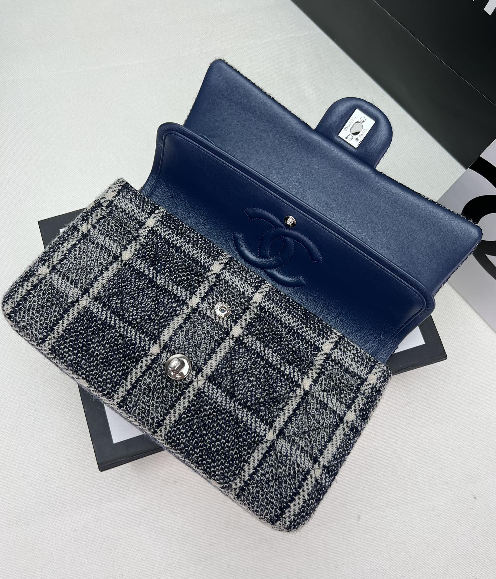 CHANEL CLASSIC 11.12 HANDBAG Tweed Silver-Tone Metal 6 * 9.9 * 2.5 in #2 - Image 7