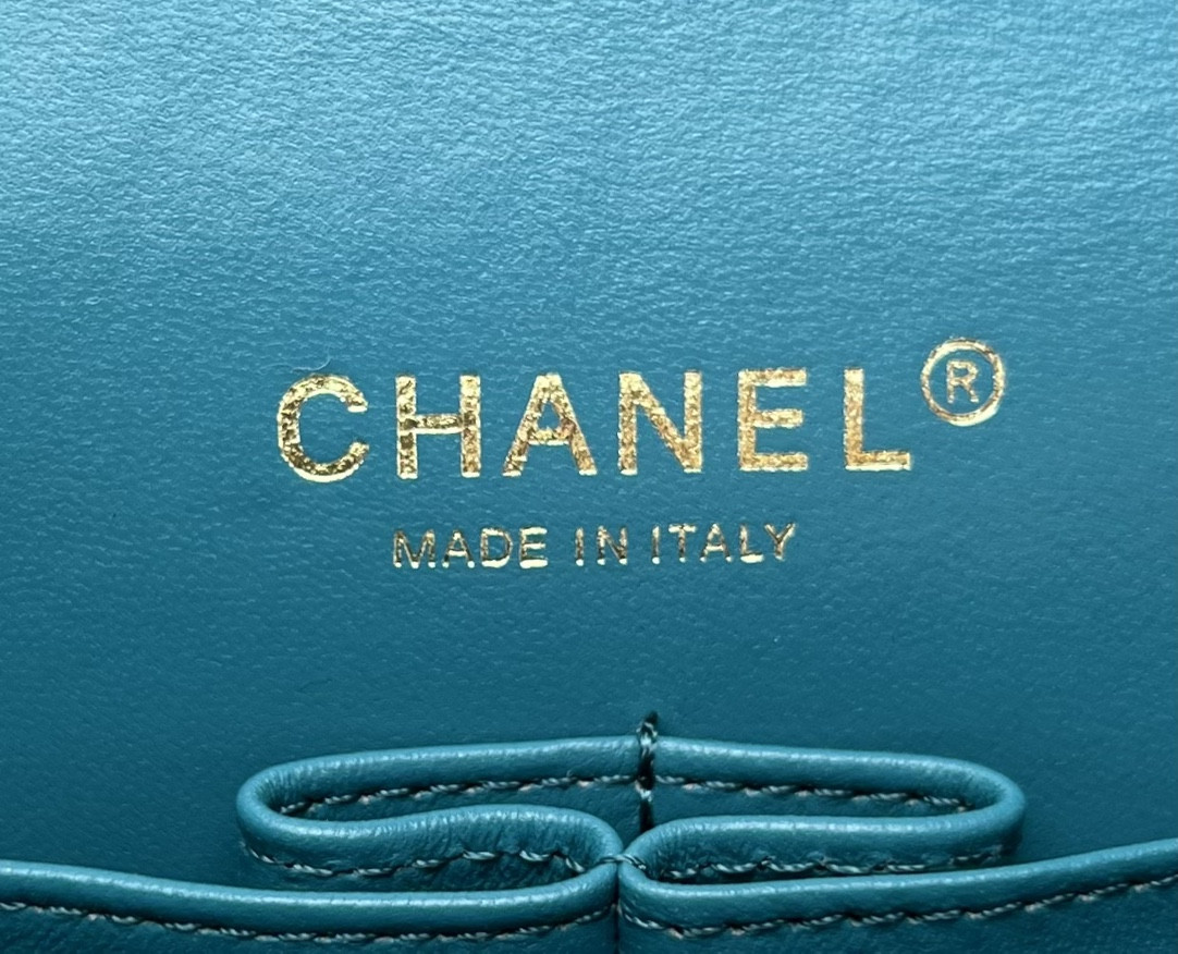 CHANEL CLASSIC 11.12 HANDBAG Tweed Gold-Tone Metal 6 * 9.9 * 2.5 in #5 - Image 8