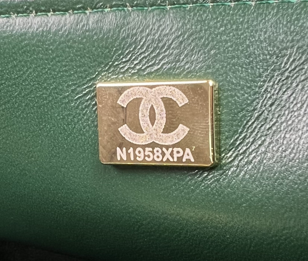 CHANEL CLASSIC 11.12 HANDBAG Tweed Gold-Tone Metal 6 * 9.9 * 2.5 in #10 - Image 10