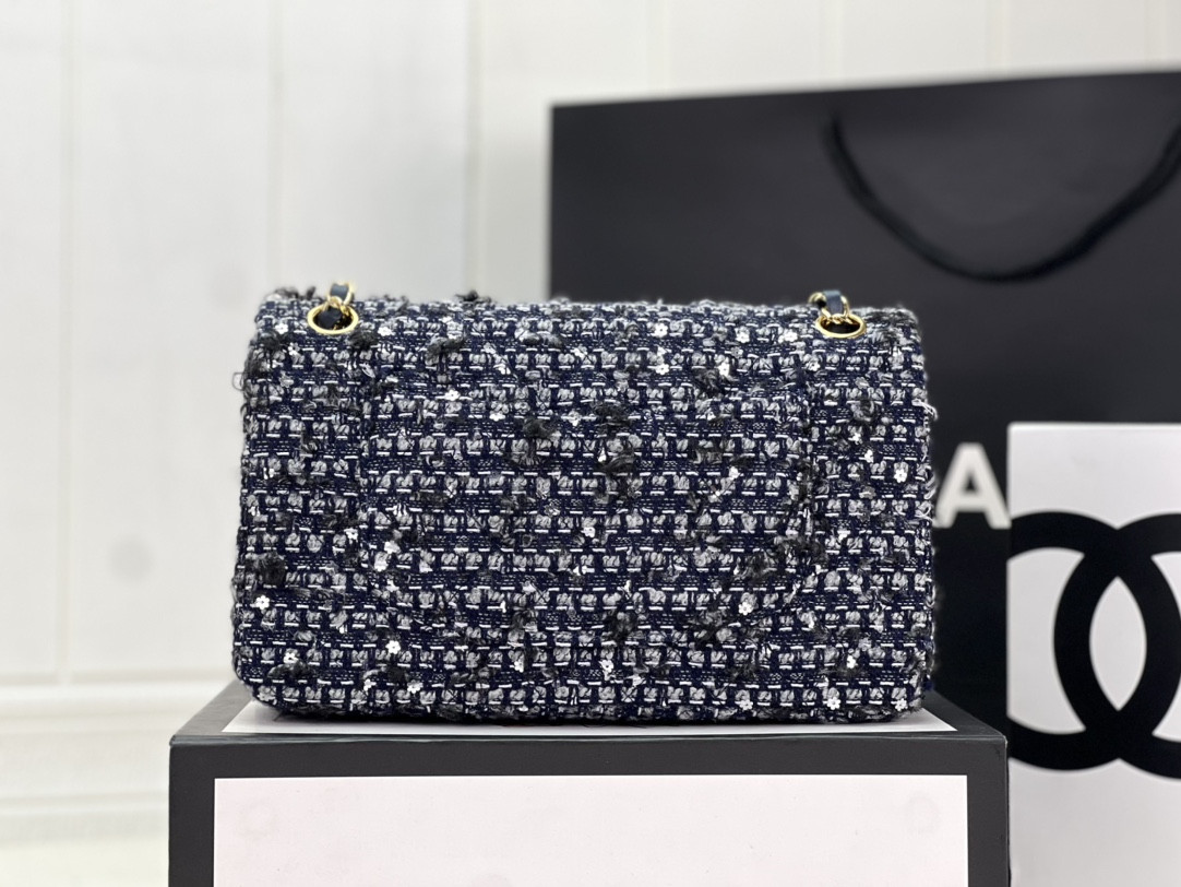 CHANEL CLASSIC 11.12 HANDBAG Tweed Gold-Tone Metal 6 * 9.9 * 2.5 in #14 - Image 4