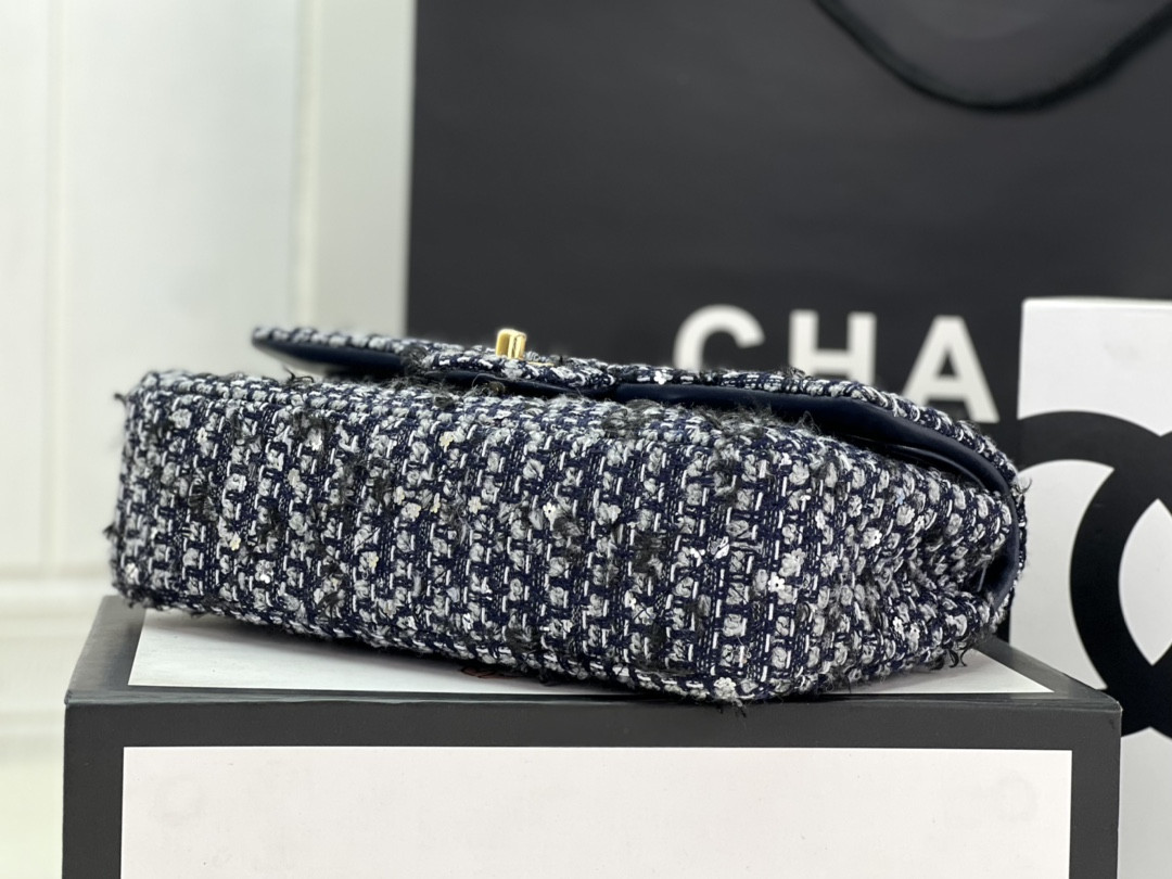 CHANEL CLASSIC 11.12 HANDBAG Tweed Gold-Tone Metal 6 * 9.9 * 2.5 in #14 - Image 6