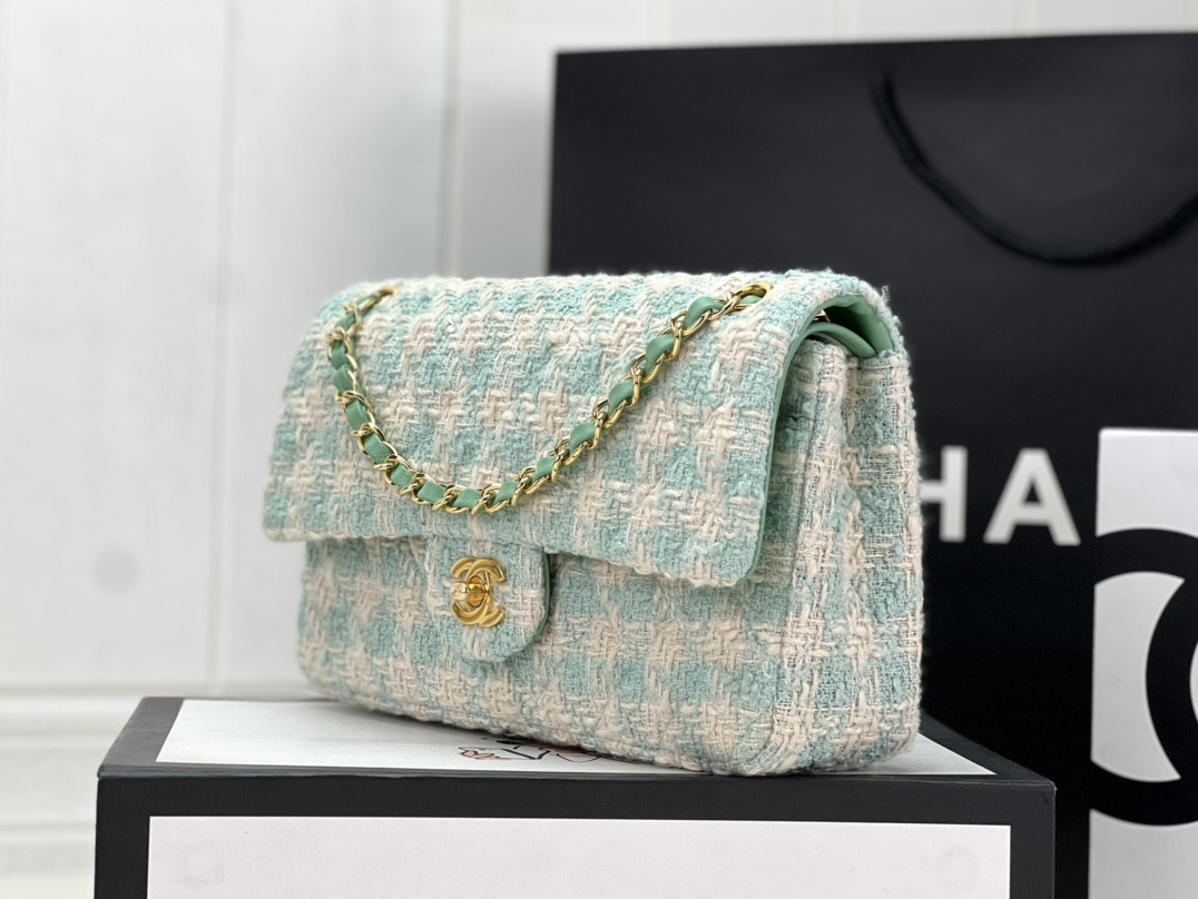 CHANEL CLASSIC 11.12 HANDBAG Tweed Gold-Tone Metal 6 * 9.9 * 2.5 in #15 - Image 3