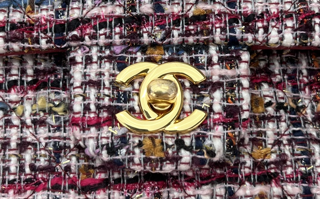 CHANEL CLASSIC 11.12 HANDBAG Tweed Gold-Tone Metal 6 * 9.9 * 2.5 in #16 - Image 5