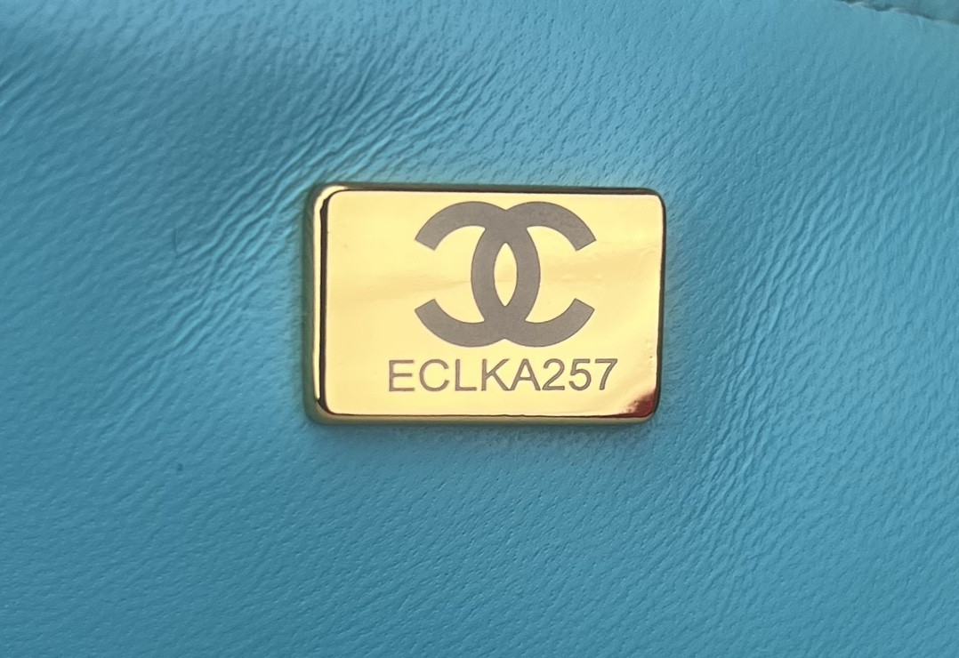 CHANEL MINI CLASSIC 11.12 HANDBAG Tweed Gold-Tone Metal 4.7 * 7.8 * 2.3 in #7 - Image 10