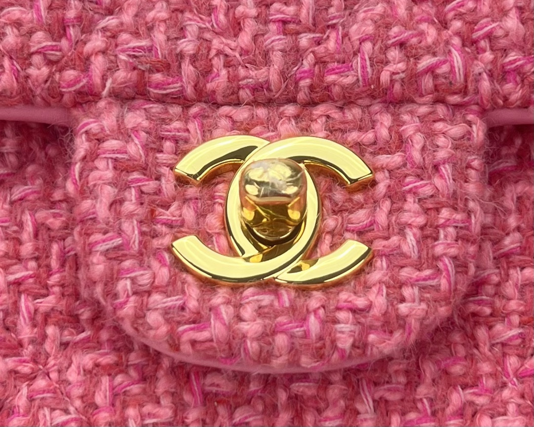 CHANEL MINI CLASSIC 11.12 HANDBAG Tweed Gold-Tone Metal 4.7 * 7.8 * 2.3 in #16 - Image 5