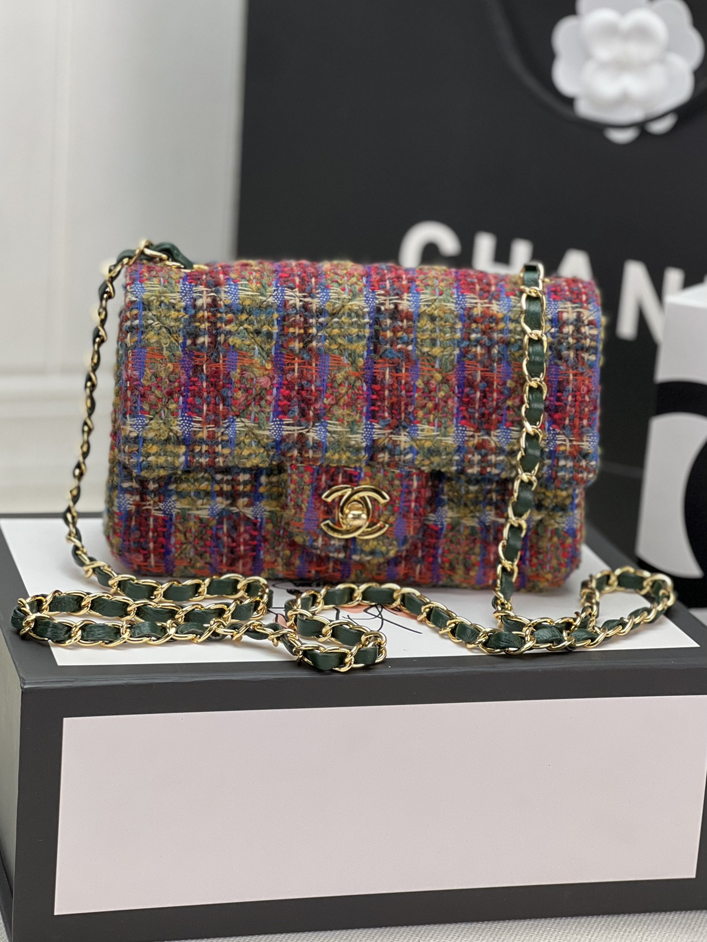 CHANEL MINI CLASSIC 11.12 HANDBAG Tweed Gold-Tone Metal 4.7 * 7.8 * 2.3 in #5 - Image 2