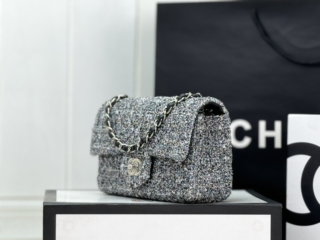 CHANEL MINI CLASSIC 11.12 HANDBAG Tweed Silver-Tone Metal 4.7 * 7.8 * 2.3 in #2 - Image 3