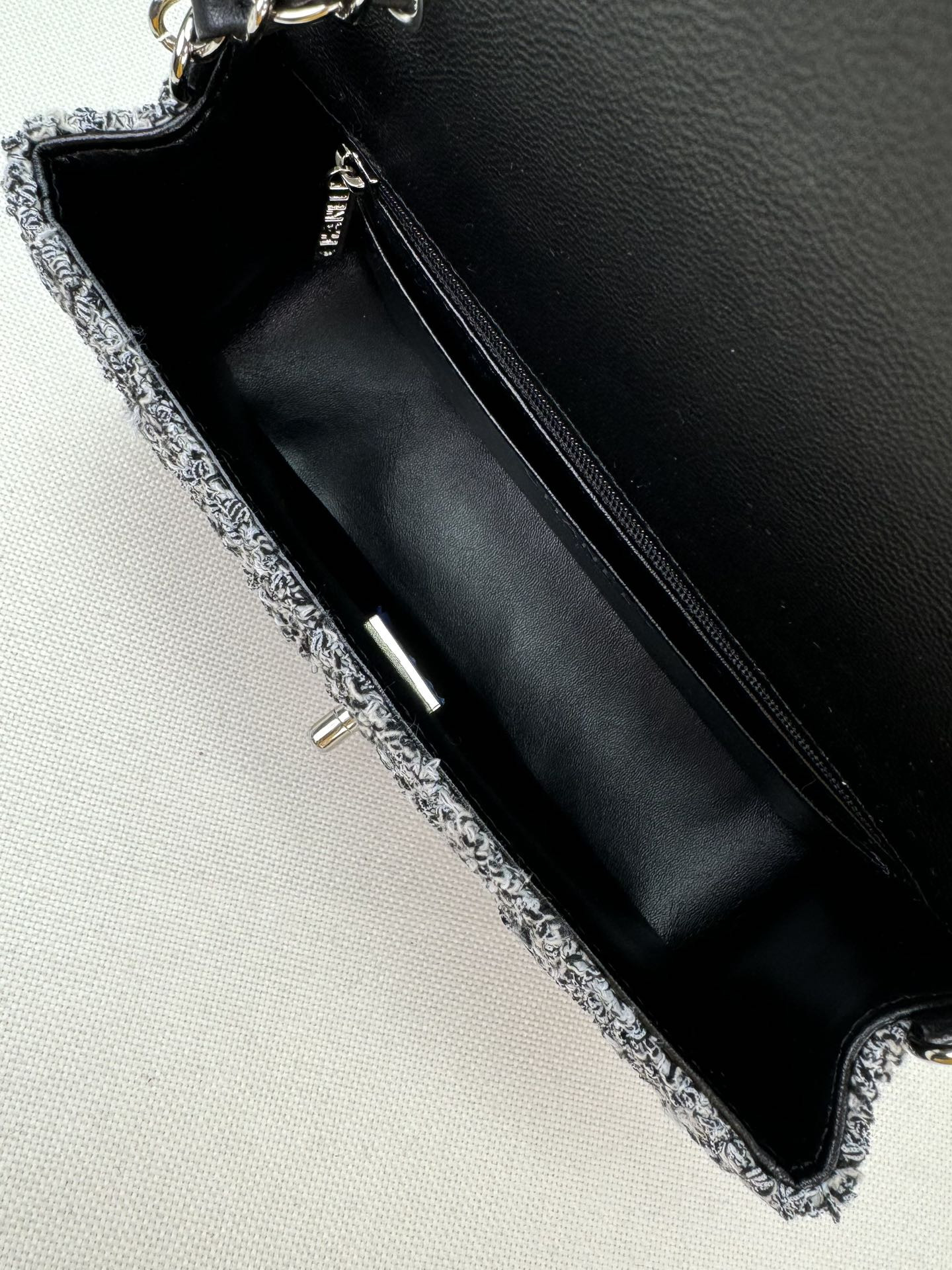CHANEL MINI CLASSIC 11.12 HANDBAG Tweed Silver-Tone Metal 4.7 * 7.8 * 2.3 in #2 - Image 8