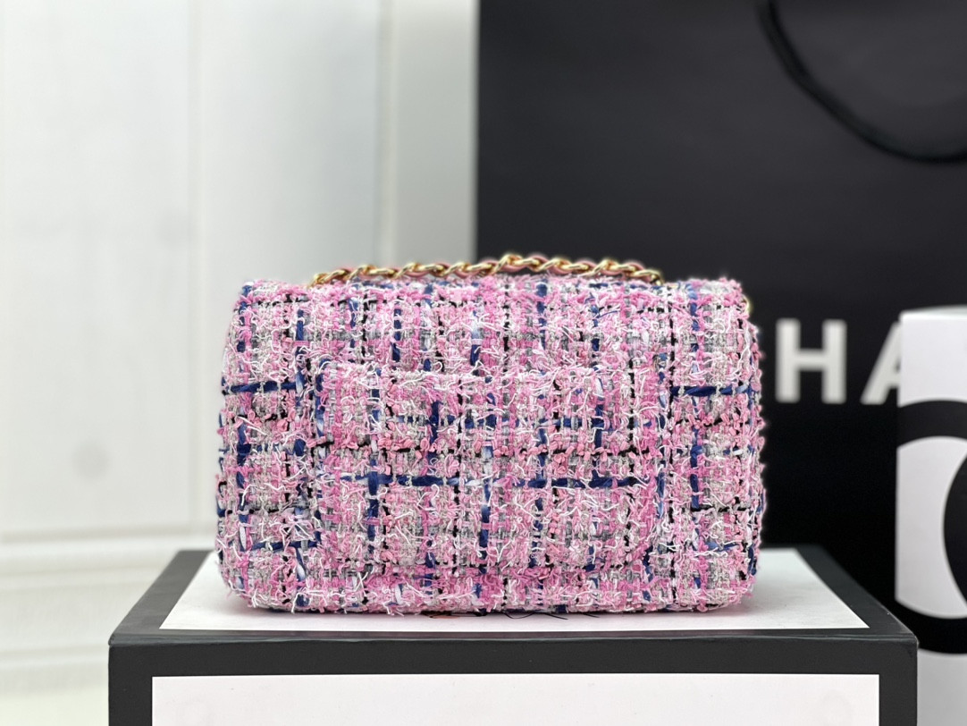 CHANEL MINI CLASSIC 11.12 HANDBAG Tweed Gold-Tone Metal 4.7 * 7.8 * 2.3 in #9 - Image 4