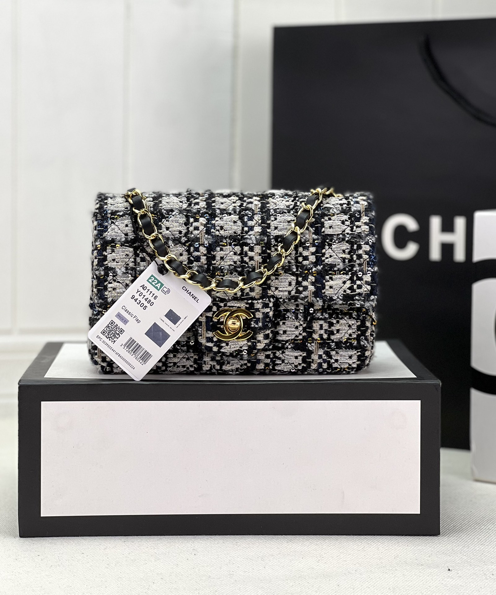CHANEL MINI CLASSIC 11.12 HANDBAG Tweed Gold-Tone Metal 4.7 * 7.8 * 2.3 in #12