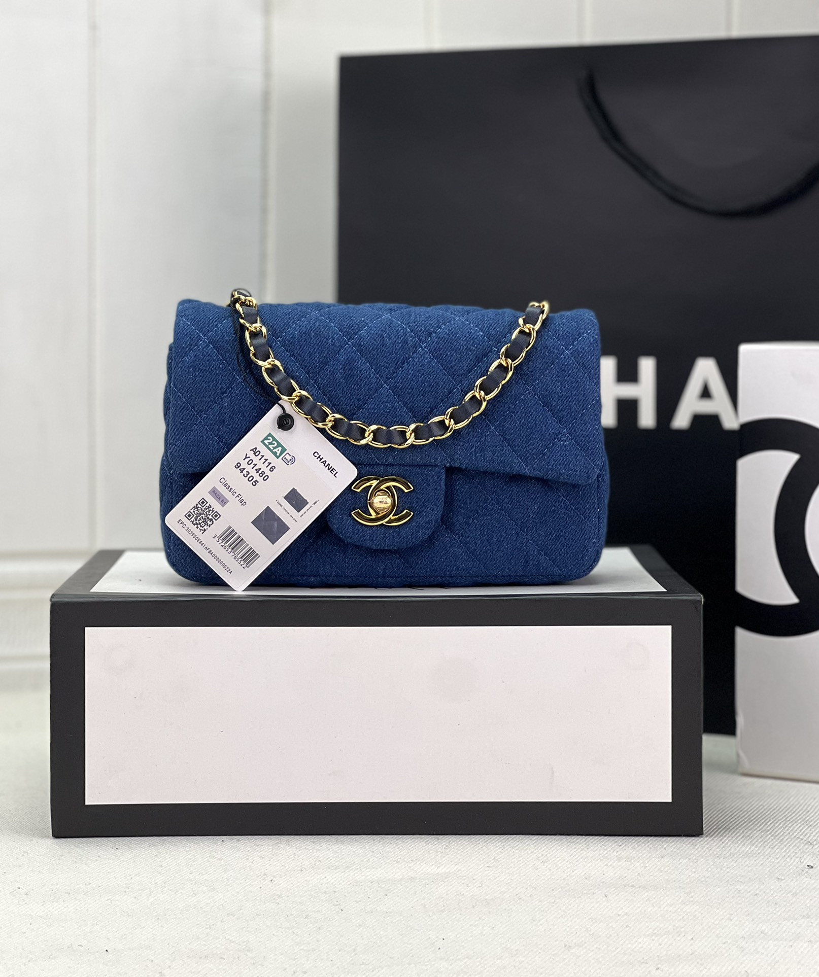 CHANEL MINI CLASSIC 11.12 HANDBAG Tweed Gold-Tone Metal 4.7 * 7.8 * 2.3 in #17 - Image 2