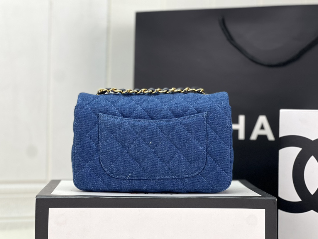 CHANEL MINI CLASSIC 11.12 HANDBAG Tweed Gold-Tone Metal 4.7 * 7.8 * 2.3 in #17 - Image 4