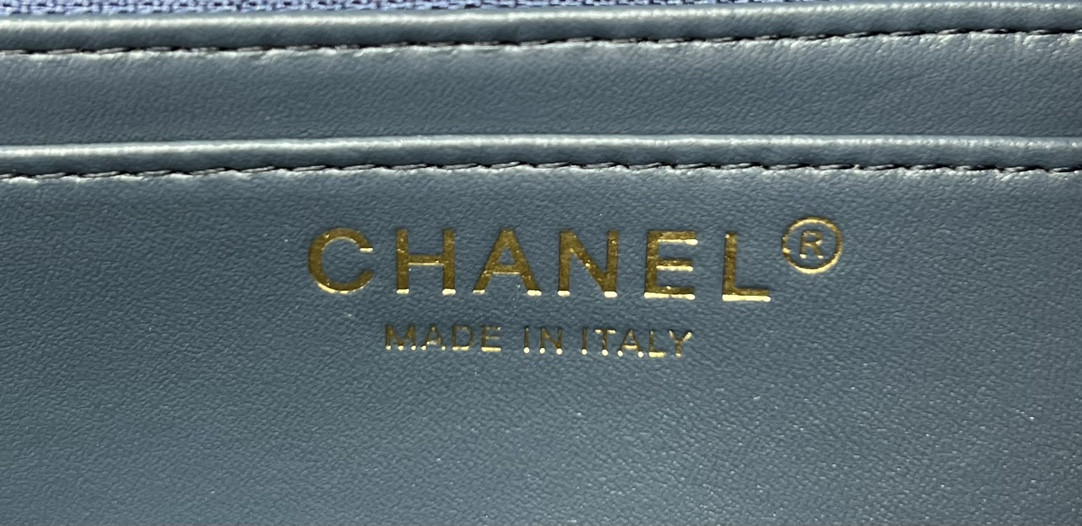 CHANEL MINI CLASSIC 11.12 HANDBAG Tweed Gold-Tone Metal 4.7 * 7.8 * 2.3 in #18 - Image 9