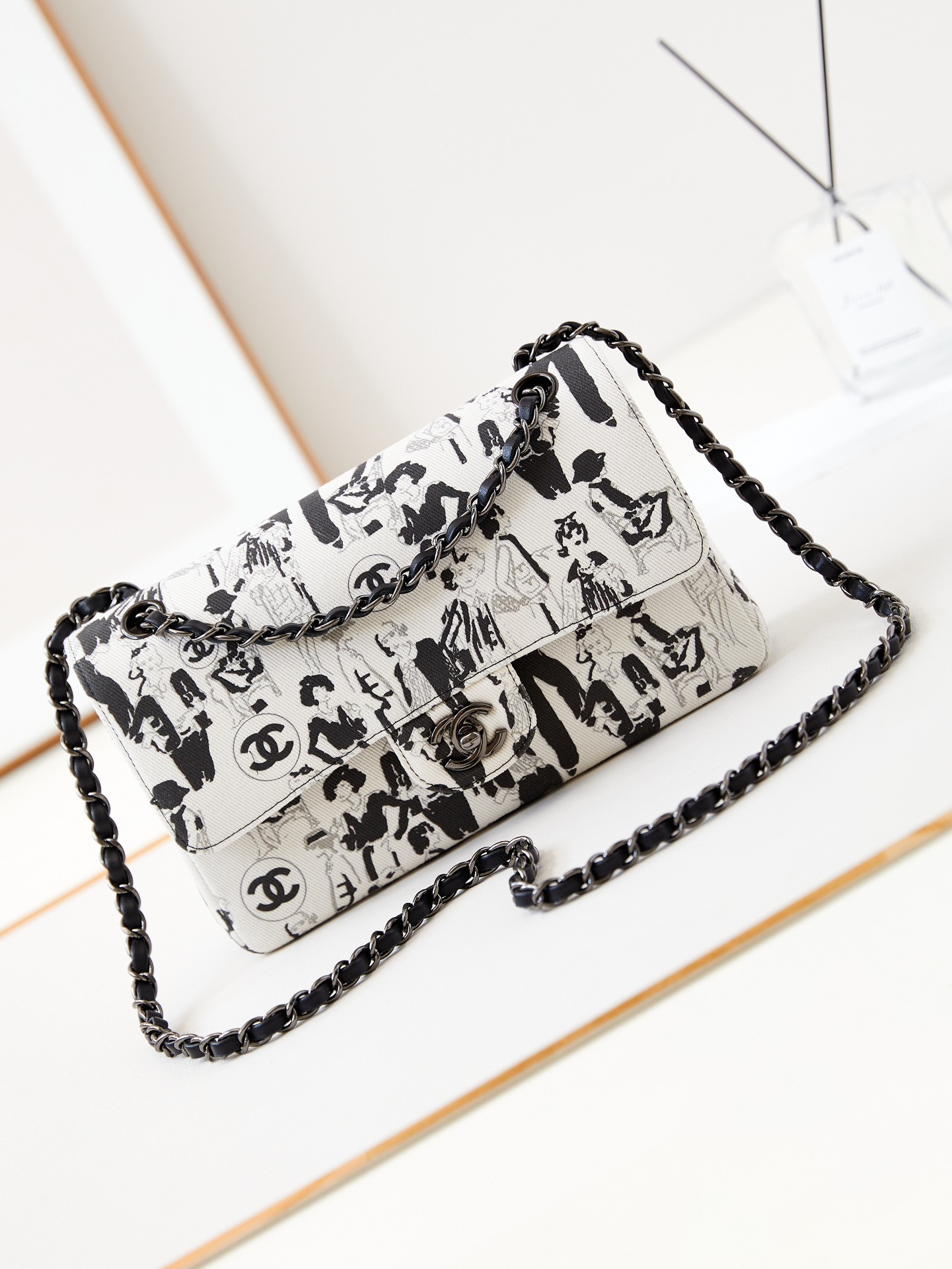 Chanel Classic Flap Bag 15.5*25.5*6.5cm #3