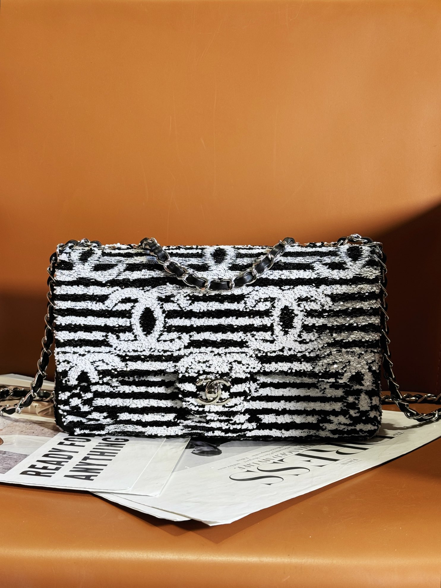 Chanel Classic Flap Bag 15.5*25.5*6.5cm #4 - Image 2