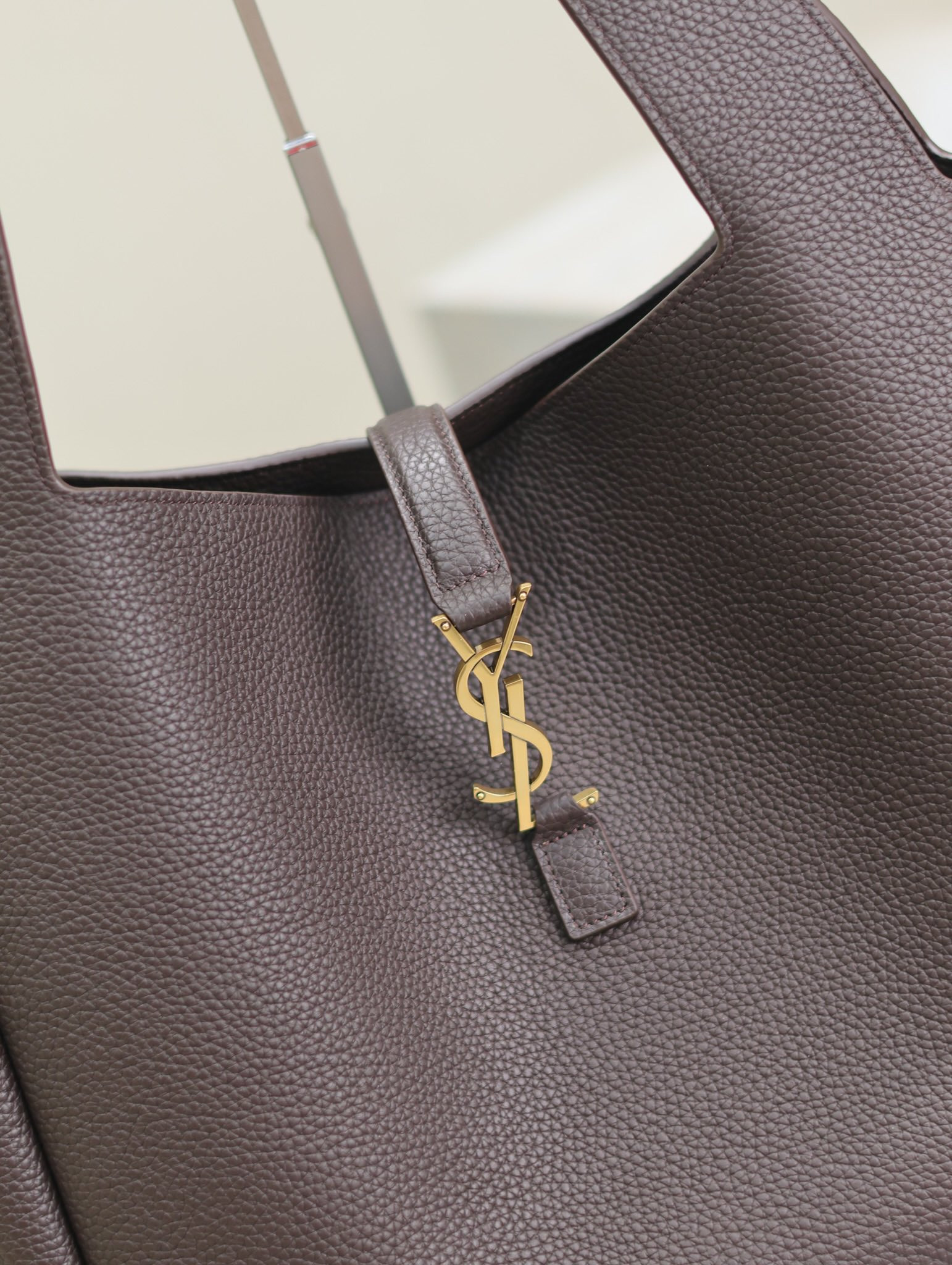 YSL LE 5 À 7 BEA in grained leather 50*28*18cm #4 - Image 6