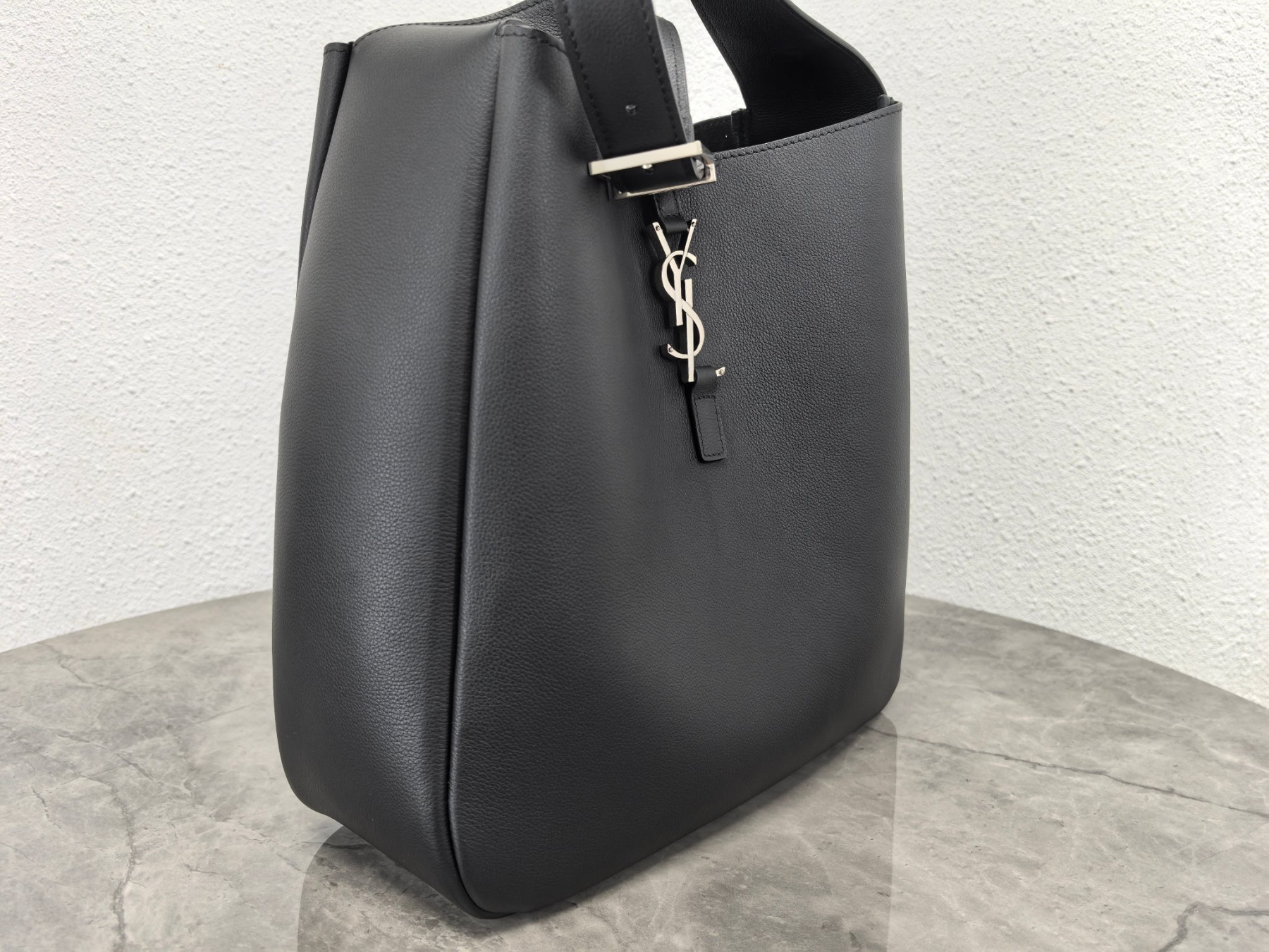 YSL LE 5 À 7 30 X 31 X 13 CM #5 - Image 4