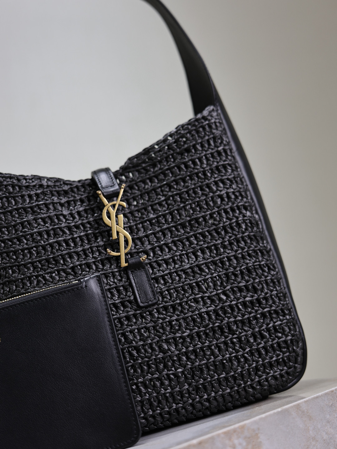 YSL LE 5 À 7 Soft Small (Raffia/Leather) 22x22x7-9cm - Image 4